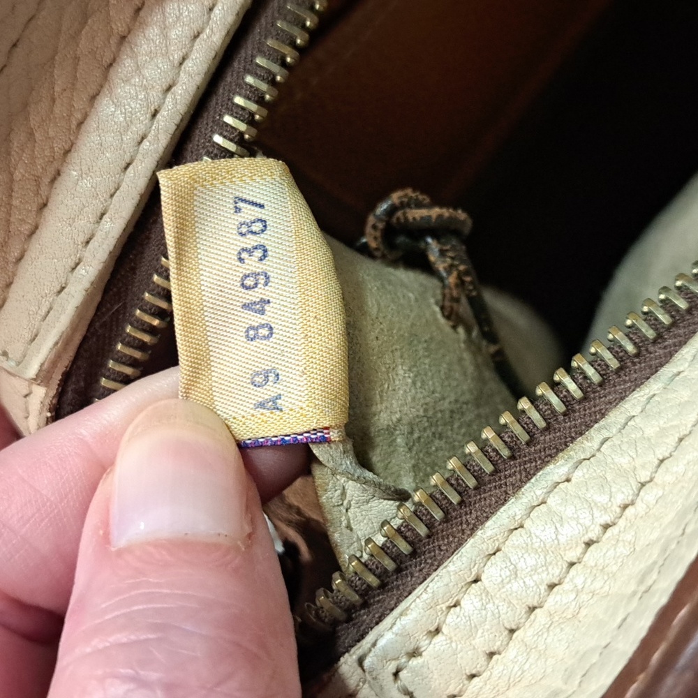 Vintage Dooney & Bourke Beige/Brown Pebbled Leather Tote Shoulder Bag - Picture 12 of 16